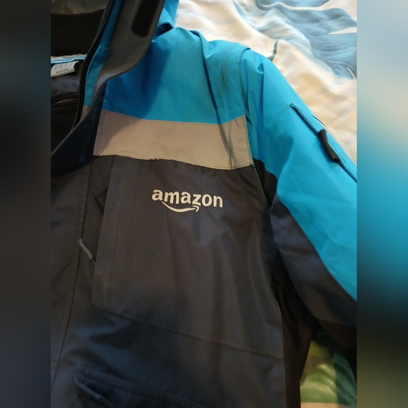 Amazon - Picture 2 of 6